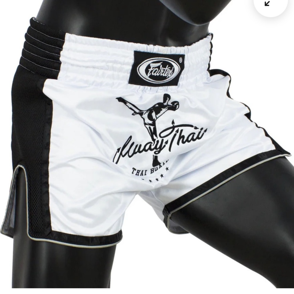 NWOT Fairtex White and black Muay Thai boxing Shorts XXl